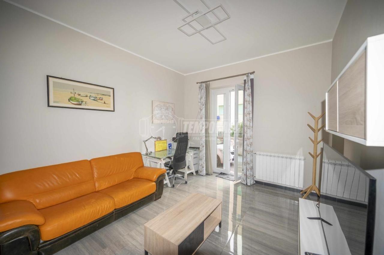 Casa Vacanza Mamma Maria Villa Messina Bagian luar foto